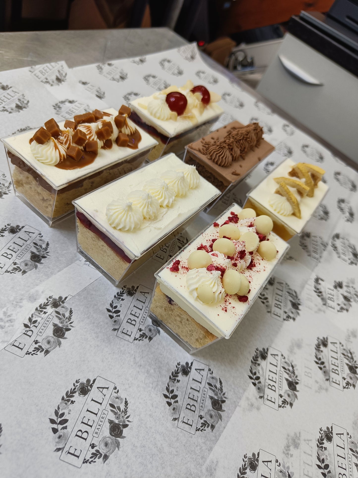 Cake Sharing Box
