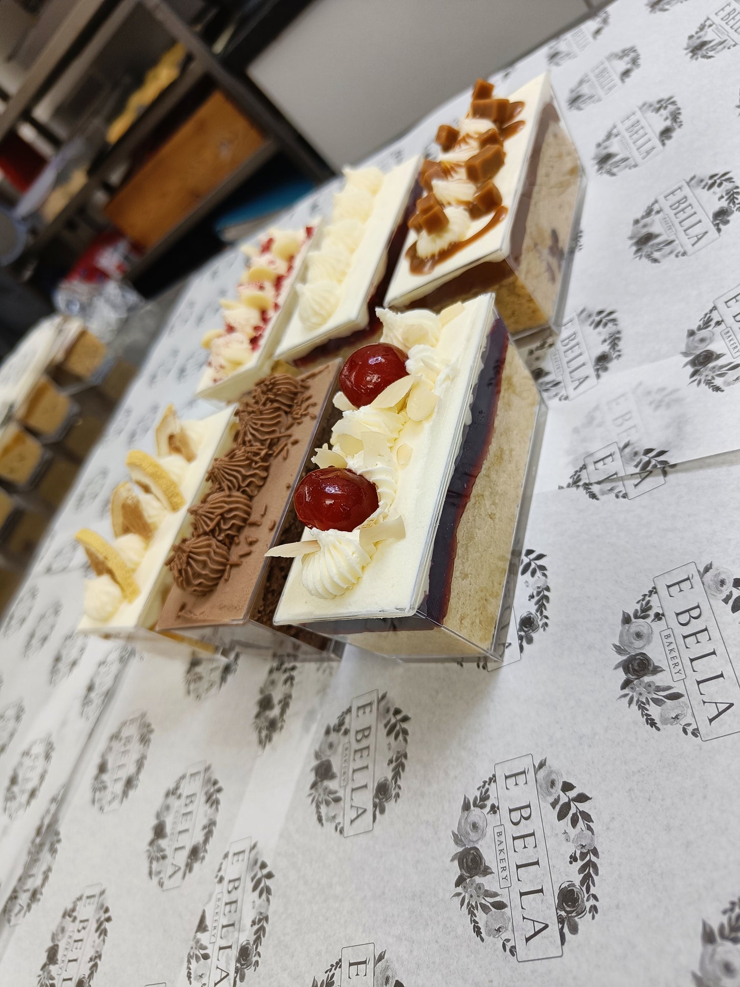 Cake Sharing Box