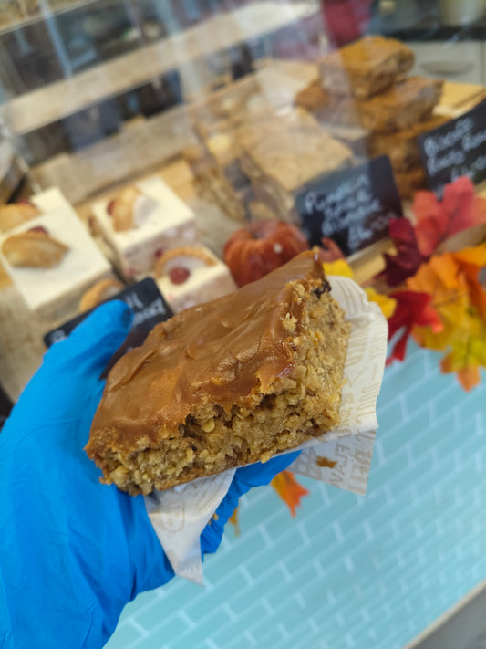 Toffee Apple Flapjack (ve, gf)