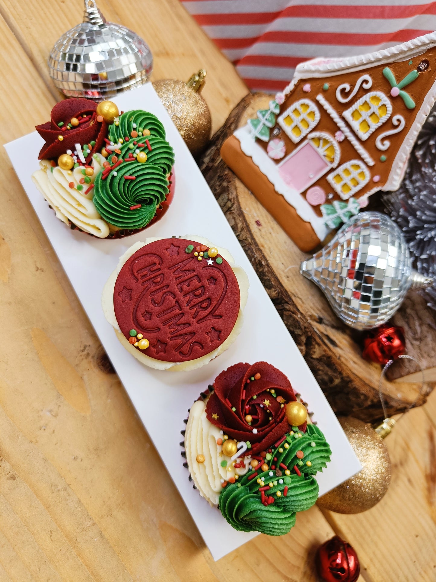 Merry Christmas cupcake set