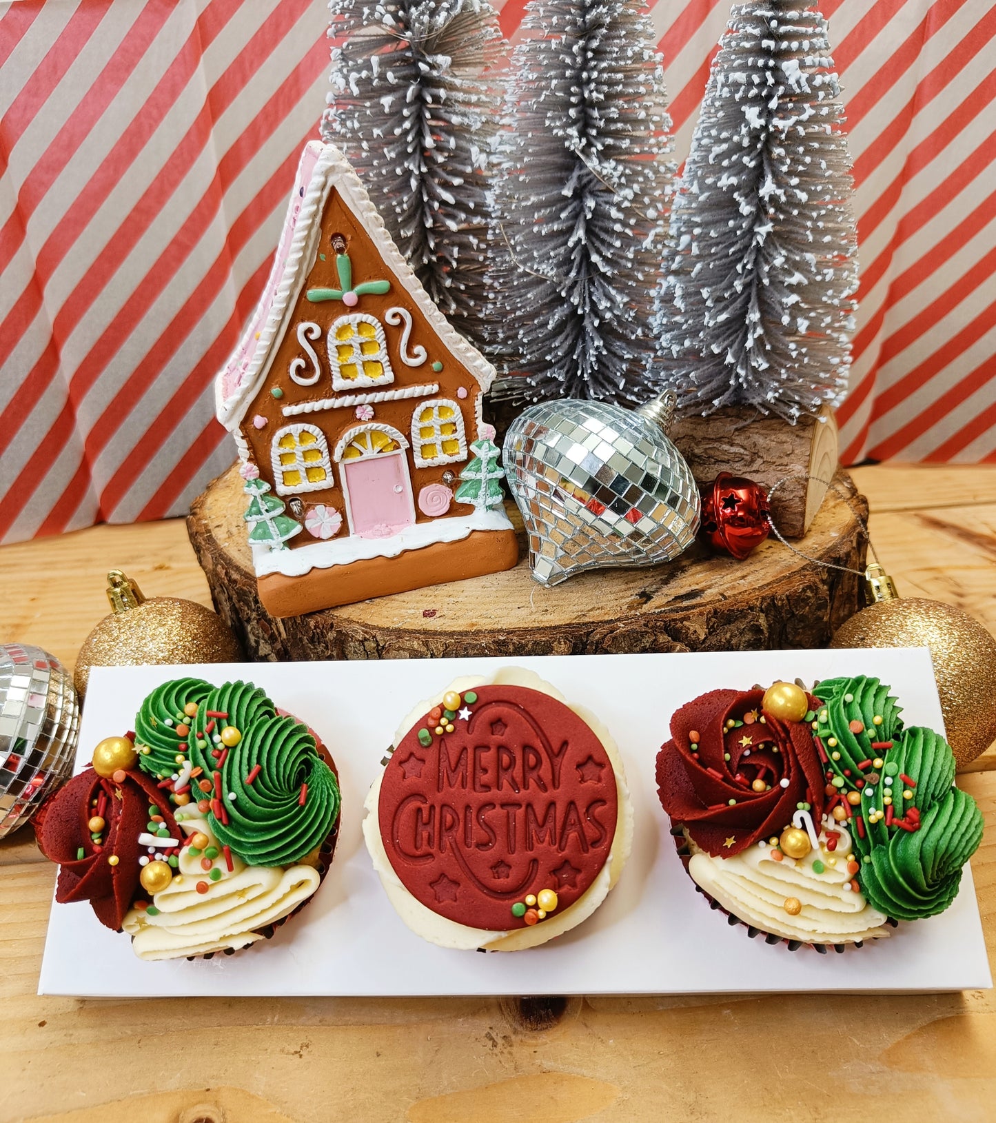 Merry Christmas cupcake set