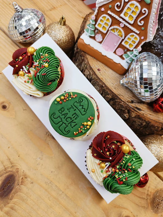 'I'm Back' Elf cupcake set