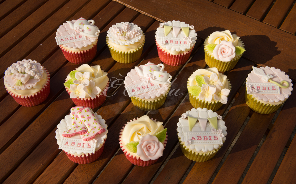 E-Bella Creations - Cupcake__Cake_Pop_14.jpg